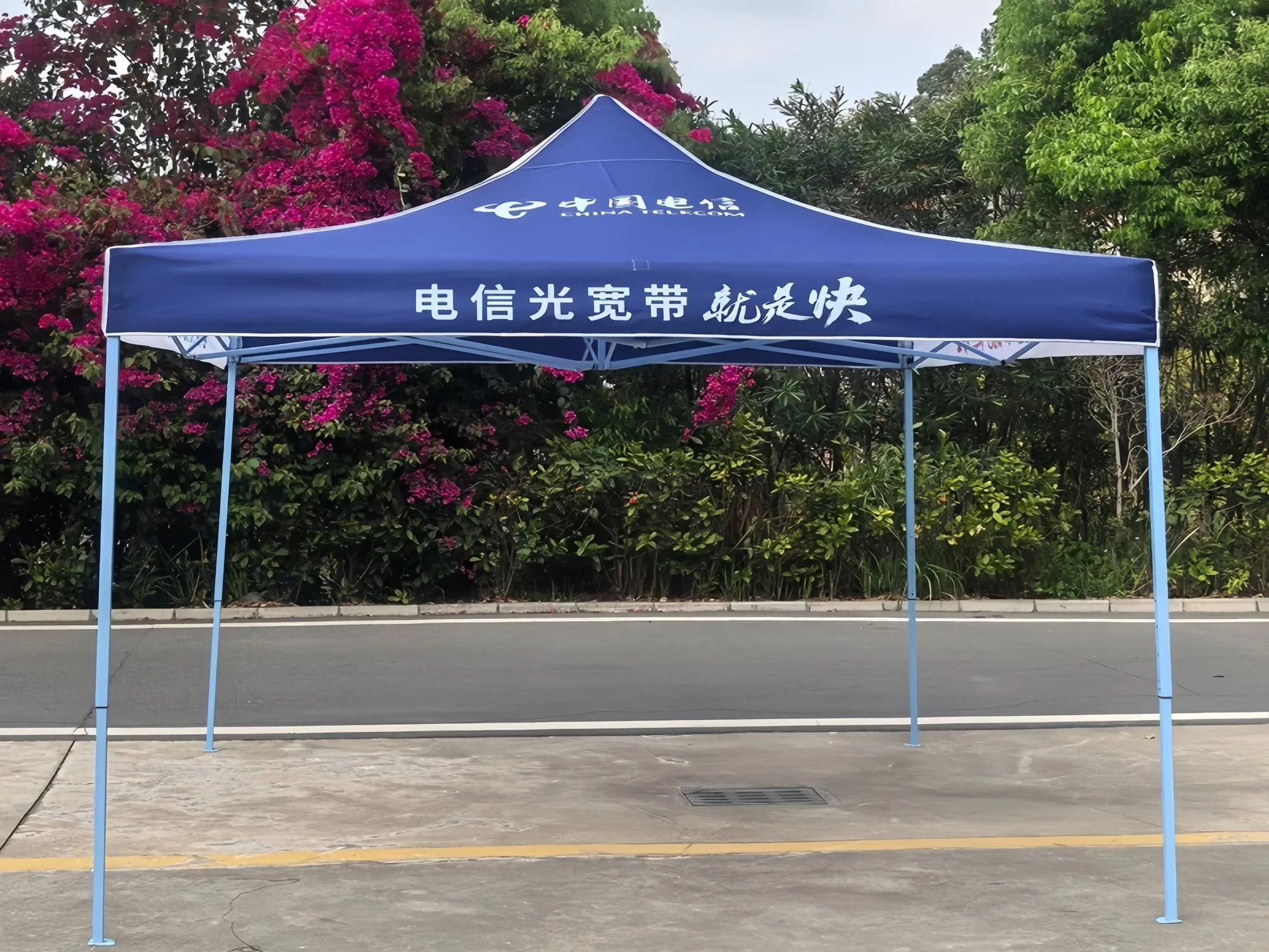 中国电信3000把广告伞与200顶帐篷定制纪实：从一场暴雨说起